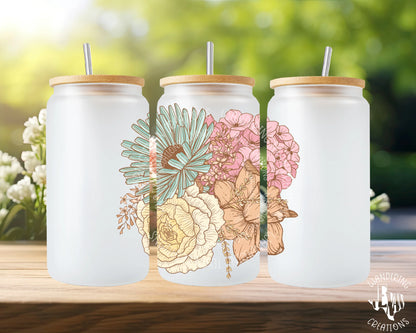 Featuring a charming floral design, this tumbler offers both stainless steel and glass options, perfect for any beverage. 