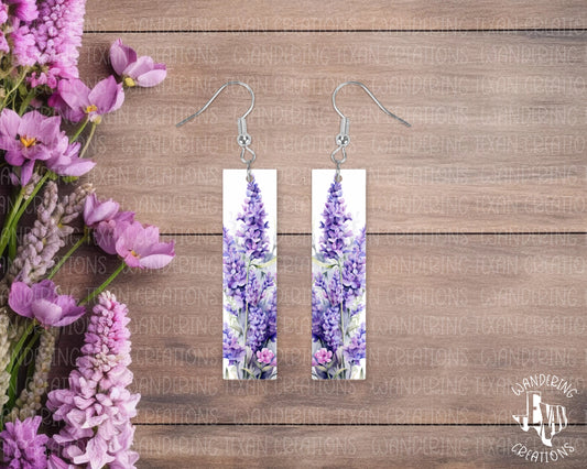 Add a touch of spring to any outfit with these Purple Flower Earrings! Perfect for adding a pop of color (and fun) to your accessory game.