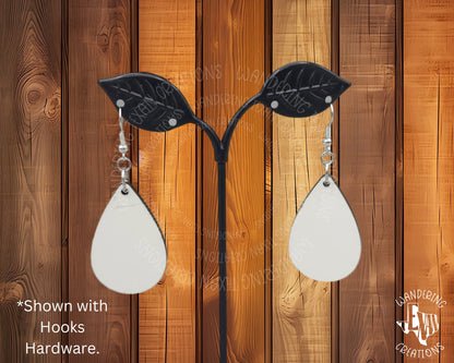 Unleash your creativity and make a statement with our customizable earrings. Choose from 4 styles and easily design your own look. Plus, opt for either clips or hooks for added comfort. 